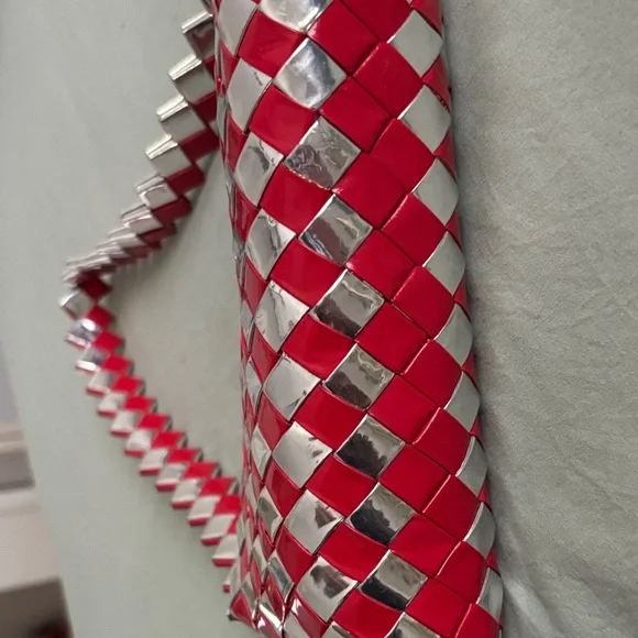 Red and Silver Woven Shoulder Bag - Picture 3 of 4